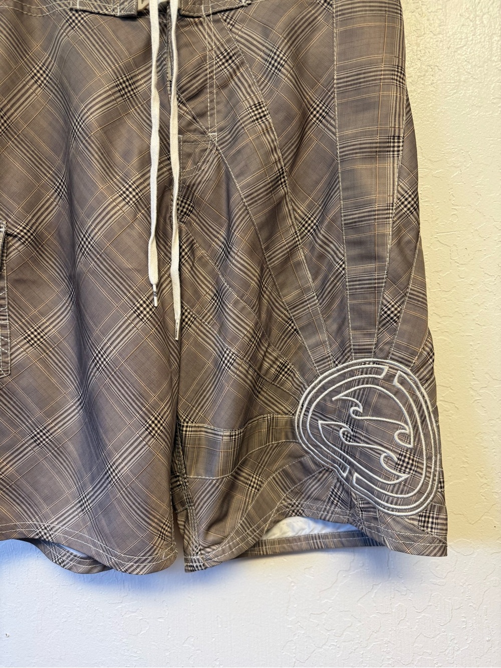 Vintage Billabong Andy Irons board shorts - Picture 4 of 12